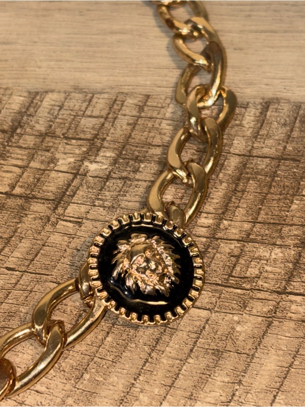 Lion Head /Cuban Chain Linked Necklace/Black Enamel/Gold - Picture 4 of 8